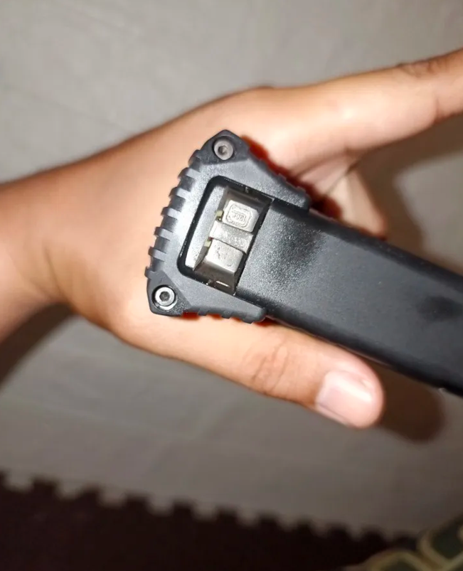 Wear-Resisting Tactical Slide Rack Assist For Glock 17/19/22/23/24/35/40 Pistol