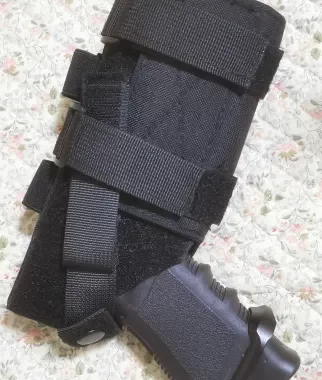 Tactical Molle Drop Leg Holster for M9, 1911, G17, 19, 22, 23, 31, 32, 34, 35 - Quick Release, Adjustable Straps & Hooks, Multiple
