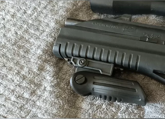 Underbarrel tactical grip, foldable on Picatinny/Weaver product detail 10