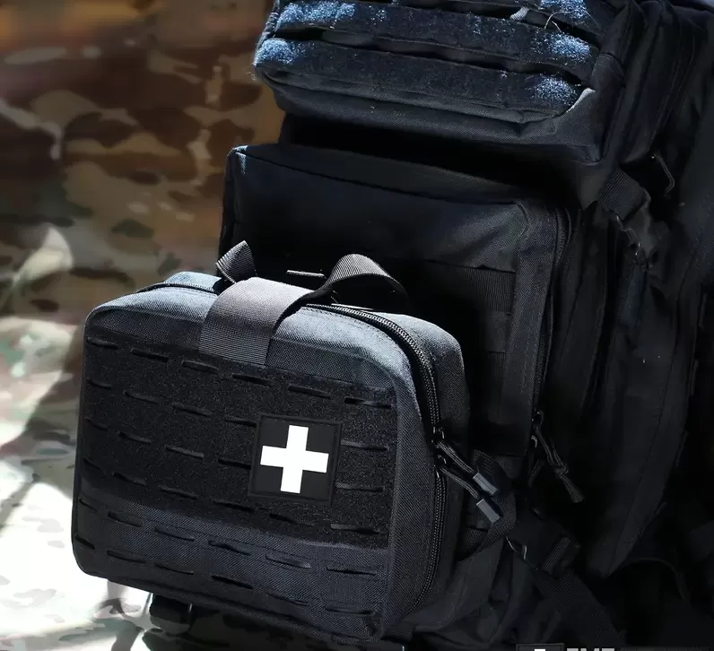 MOLLE First Aid Pouch with Hook-and-Loop Closure product detail 2