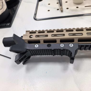 Outdoor Tactical Nylon Material AR15 Fishbone Universal Tactical Grip