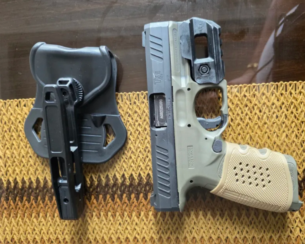 Right/Left Hand Excellent Polymer Material Glock 9mm/SW40/357 Holster That Have An Rail For All Double Stack - Image 2